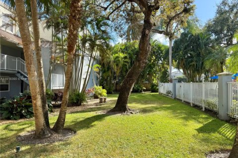Villa ou maison à louer à Miami, Floride: 2 chambres, 91.79 m2 № 1973199 - photo 23