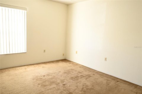 Condo in Largo, Florida, 1 bedroom  № 1541378 - photo 9