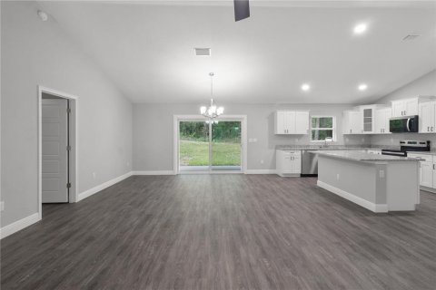 House in Dunnellon, Florida 3 bedrooms, 147.25 sq.m. № 1807405 - photo 9