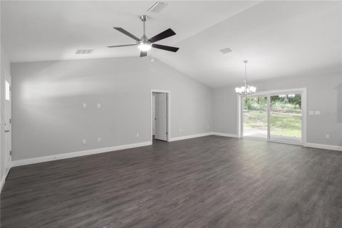 House in Dunnellon, Florida 3 bedrooms, 147.25 sq.m. № 1807405 - photo 8