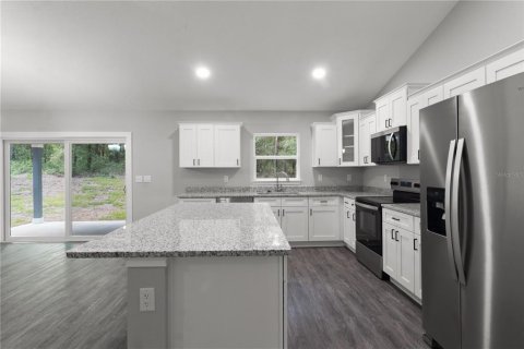 House in Dunnellon, Florida 3 bedrooms, 147.25 sq.m. № 1807405 - photo 11