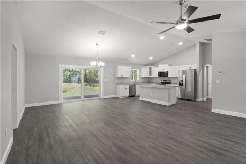 House in Dunnellon, Florida 3 bedrooms, 147.25 sq.m. № 1807405 - photo 7