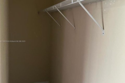 Снять в аренду виллу или дом в Палм-Кост, Флорида 4 спальни, 223.34м2, № 1929931 - фото 10