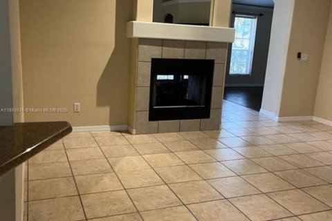 Снять в аренду виллу или дом в Палм-Кост, Флорида 4 спальни, 223.34м2, № 1929931 - фото 3