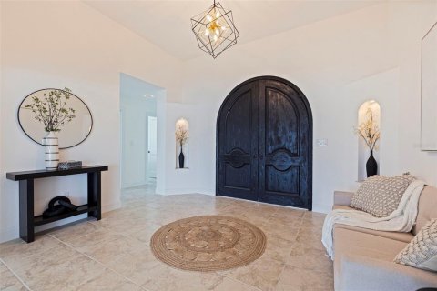 House in Madeira Beach, Florida 3 bedrooms, 209.31 sq.m. № 1888503 - photo 12