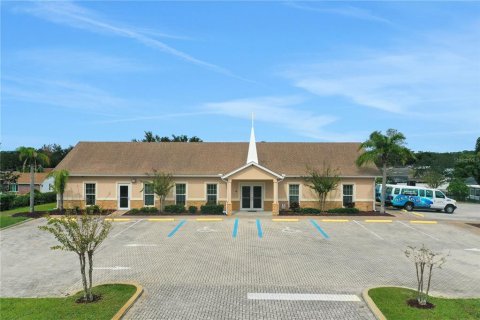 Propiedad comercial en Port Orange, Florida 279.64 m2 № 2104353