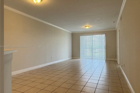 Снять в аренду кондоминиум в Дорал, Флорида 2 спальни, 157.93м2, № 1867356 - фото 9