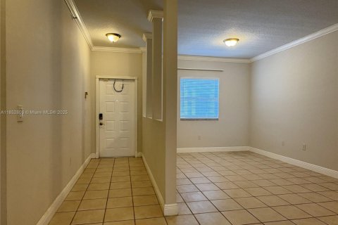 Снять в аренду кондоминиум в Дорал, Флорида 2 спальни, 157.93м2, № 1867356 - фото 6