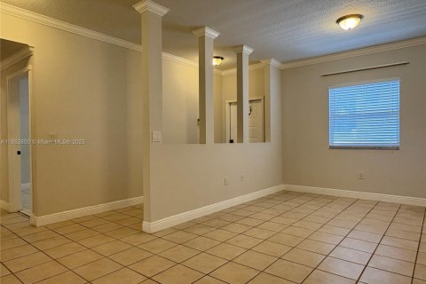 Снять в аренду кондоминиум в Дорал, Флорида 2 спальни, 157.93м2, № 1867356 - фото 5