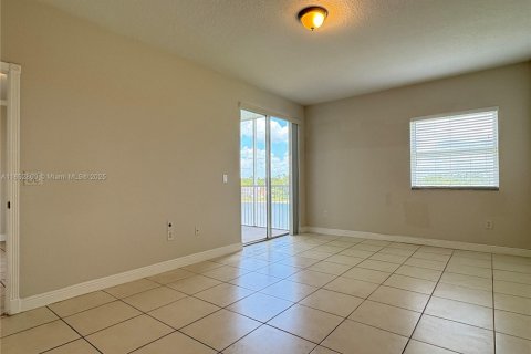 Снять в аренду кондоминиум в Дорал, Флорида 2 спальни, 157.93м2, № 1867356 - фото 13