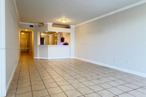 Снять в аренду кондоминиум в Дорал, Флорида 2 спальни, 157.93м2, № 1867356 - фото 22