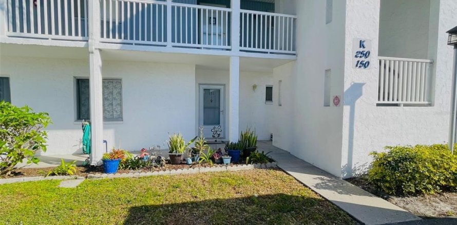 Condominio en Port Charlotte, Florida, 2 dormitorios  № 1546402