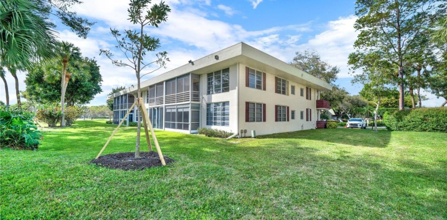 Condominio en Pompano Beach, Florida, 3 dormitorios  № 1801012