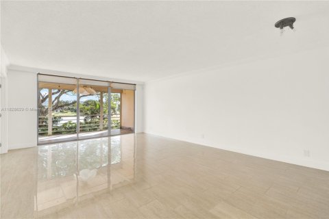 Condominio en venta en Pompano Beach, Florida, 3 dormitorios, 134.15 m2 № 1801012 - foto 10
