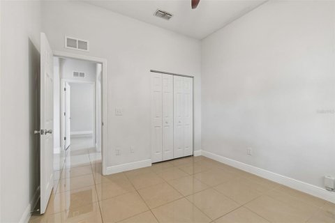 Villa ou maison à louer à Tampa, Floride: 3 chambres, 139.82 m2 № 2102137 - photo 6
