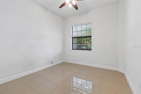 Villa ou maison à louer à Tampa, Floride: 3 chambres, 139.82 m2 № 2102137 - photo 5
