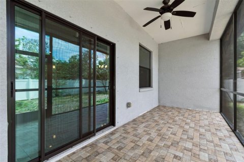 Villa ou maison à louer à Tampa, Floride: 3 chambres, 139.82 m2 № 2102137 - photo 28