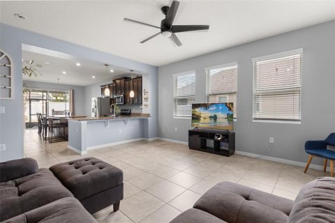 Villa ou maison à vendre à Kissimmee, Floride: 3 chambres, 158.49 m2 № 2408983 - photo 5