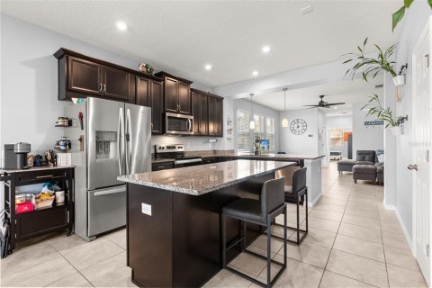 Villa ou maison à vendre à Kissimmee, Floride: 3 chambres, 158.49 m2 № 2408983 - photo 8