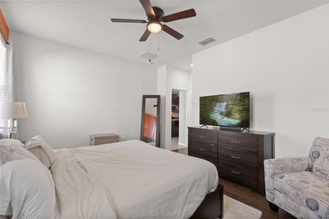 Villa ou maison à vendre à Kissimmee, Floride: 3 chambres, 158.49 m2 № 2408983 - photo 15