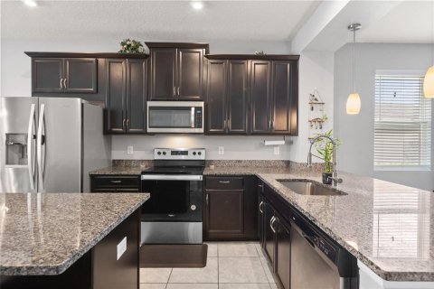 Villa ou maison à vendre à Kissimmee, Floride: 3 chambres, 158.49 m2 № 2408983 - photo 9