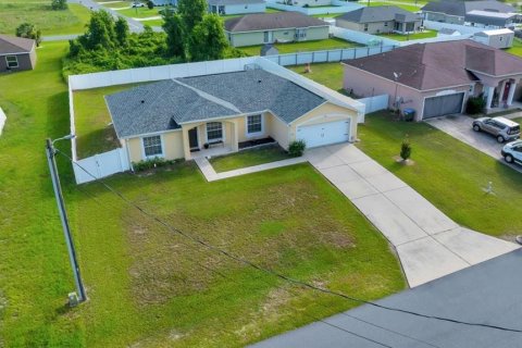 Casa en venta en Ocala, Florida, 3 dormitorios, 165.37 m2 № 1786740 - foto 2