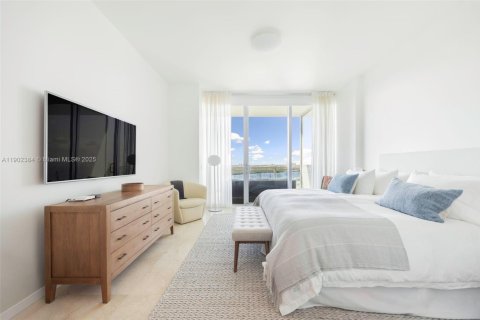 Condo in Bal Harbour, Florida, 2 bedrooms  № 1953780 - photo 8