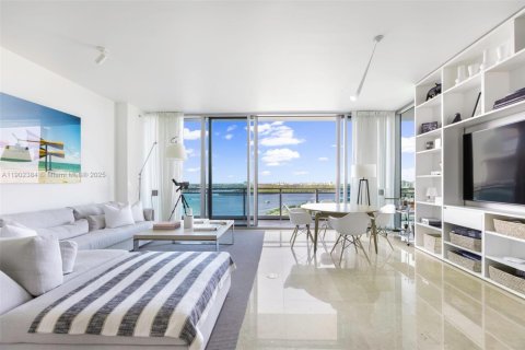 Condo in Bal Harbour, Florida, 2 bedrooms  № 1953780 - photo 2