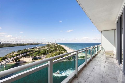Condo in Bal Harbour, Florida, 2 bedrooms  № 1953780 - photo 4