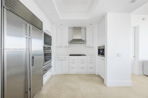 Condo in Bal Harbour, Florida, 2 bedrooms  № 1953780 - photo 7