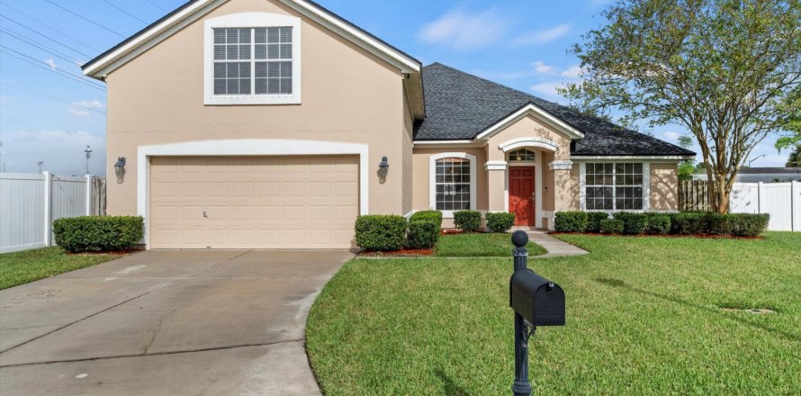 House in Jacksonville, Florida 5 bedrooms, 221.85 sq.m. № 857479