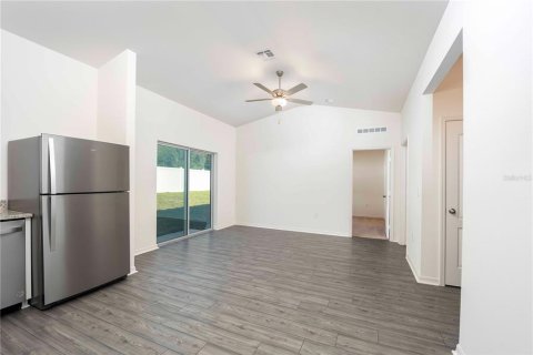 House in Astatula, Florida 3 bedrooms, 112.04 sq.m. № 1765686 - photo 11