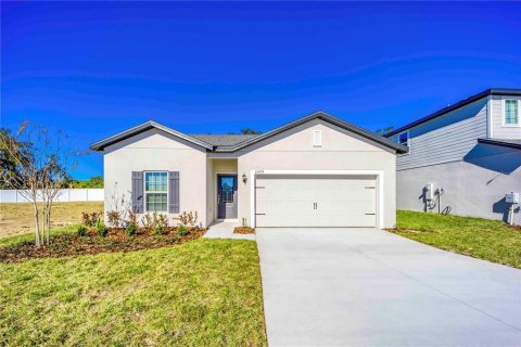 House in Astatula, Florida 3 bedrooms, 112.04 sq.m. № 1765686 - photo 2