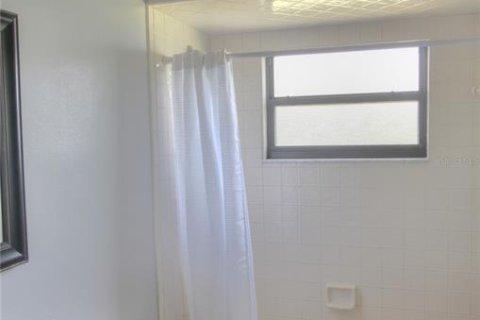 House in Sarasota, Florida 4 bedrooms, 217.48 sq.m. № 2106460 - photo 10