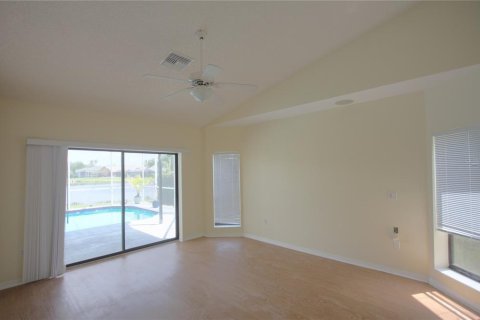 House in Sarasota, Florida 4 bedrooms, 217.48 sq.m. № 2106460 - photo 4