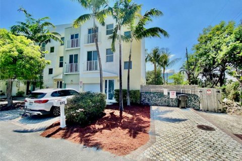 Touwnhouse à Fort Lauderdale, Floride 3 chambres, 193.98 m2 № 1945577
