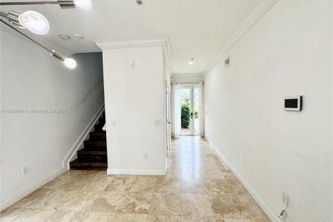 Touwnhouse à louer à Fort Lauderdale, Floride: 3 chambres, 193.98 m2 № 1945577 - photo 5