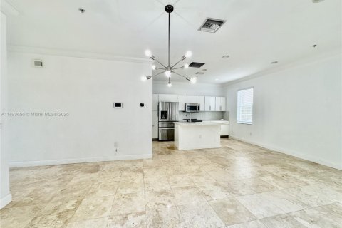 Touwnhouse à louer à Fort Lauderdale, Floride: 3 chambres, 193.98 m2 № 1945577 - photo 8