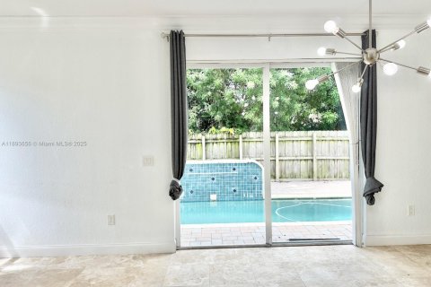 Touwnhouse à louer à Fort Lauderdale, Floride: 3 chambres, 193.98 m2 № 1945577 - photo 10