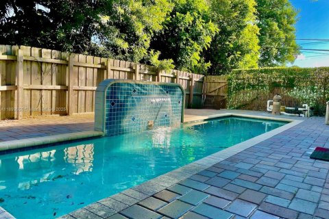 Touwnhouse à louer à Fort Lauderdale, Floride: 3 chambres, 193.98 m2 № 1945577 - photo 2