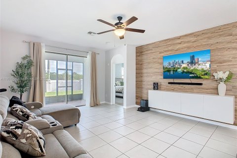 House in Saint Cloud, Florida 4 bedrooms № 1953791 - photo 22