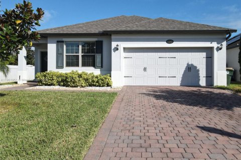 House in Saint Cloud, Florida 4 bedrooms № 1953791 - photo 1