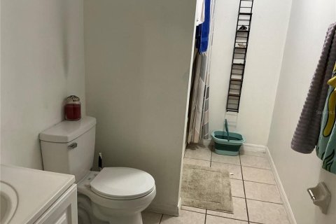 Casa en venta en Kissimmee, Florida, 5 dormitorios, 213.68 m2 № 2232346 - foto 21