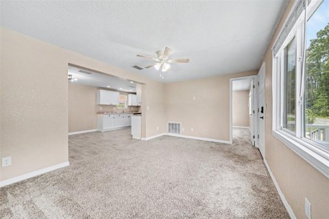 Villa ou maison à vendre à Bunnell, Floride: 3 chambres, 98.1 m2 № 2226299 - photo 7