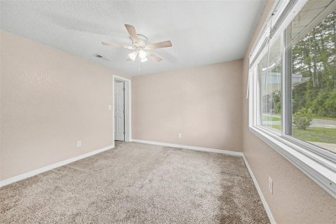 Villa ou maison à vendre à Bunnell, Floride: 3 chambres, 98.1 m2 № 2226299 - photo 15