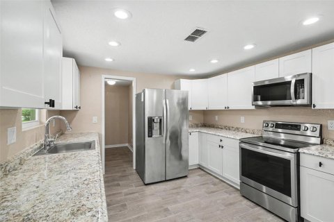 Villa ou maison à vendre à Bunnell, Floride: 3 chambres, 98.1 m2 № 2226299 - photo 9