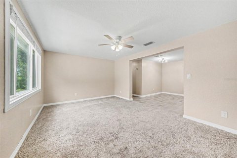 Villa ou maison à vendre à Bunnell, Floride: 3 chambres, 98.1 m2 № 2226299 - photo 6
