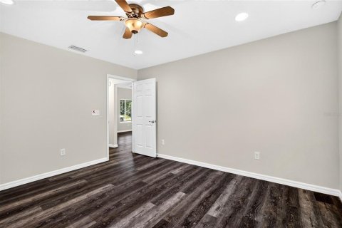 House in Ocala, Florida 3 bedrooms, 120.77 sq.m. № 2391581 - photo 19
