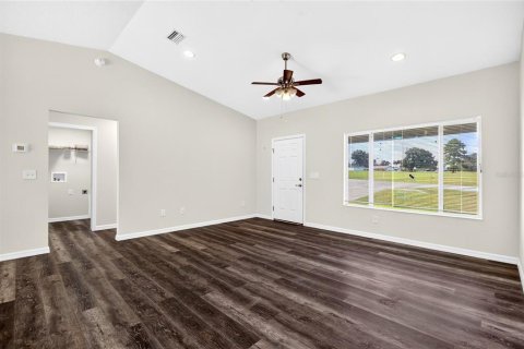House in Ocala, Florida 3 bedrooms, 120.77 sq.m. № 2391581 - photo 9