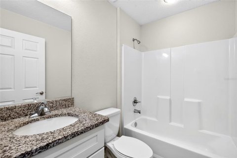 House in Ocala, Florida 3 bedrooms, 120.77 sq.m. № 2391581 - photo 24